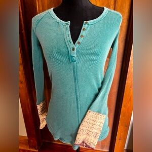 Free People aqua craft-cuff thermal tee size medium